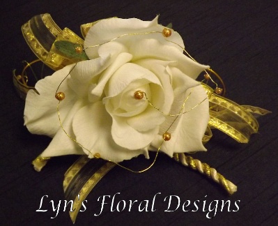 Gold Corsage Wristlet