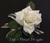 White Wristlet Corsage